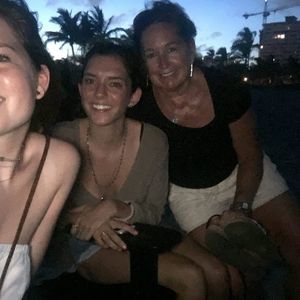 Meet your Posher, Laurie